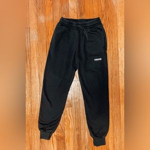 Black Gymshark joggers with pockets. Size XS.